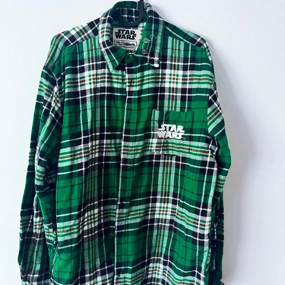 Cakeworthy: The Child/Grogu Flannel - Picture 2 of 3